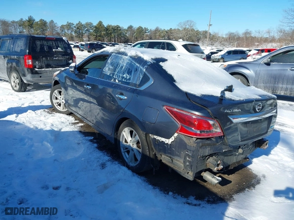 2013 Nissan Altima 2.5 SL with VIN 1N4AL3AP1DN473509, listed as a IAAI auction lot 41371667 with 192,000 mi miles. Bid and sale history available at carsss.com. Image 3.
