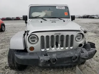 2008 Jeep Wrangler Unlimited X with VIN 1J4GB39138L608458, listed as a Copart auction lot 43549075 with 100,565 mi miles and Salvage Title. Bid and sale history available at DreamBid. Image 5.