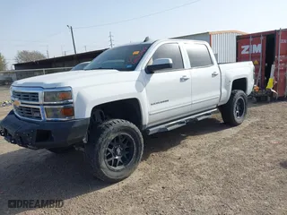 2015 Chevrolet Silverado 1500 LT with VIN 3GCUKREC1FG289851, listed as a IAAI auction lot 41676144 with 131,633 mi miles. Bid and sale history available at carsss.com. Image 17.