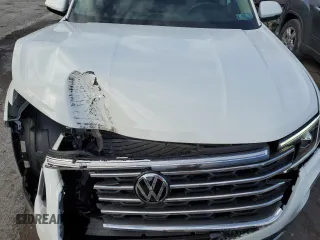 2024 Volkswagen Atlas SE z VIN 1V2HR2CA9RC541812, wystawiony jako Copart lot #48036545 z przebiegiem 16 014 mil mil oraz Szkoda całkowita • Salvage title. Historia ofert i sprzedaży dostępna na DreamBid. Obrazek 12.