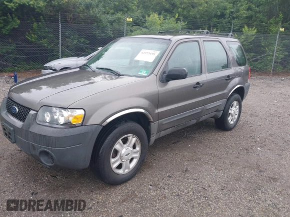 2005 Ford Escape XLS Value with VIN 1FMYU02Z75KC71339, listed as a IAAI auction lot 42373191 with 143,639 mi miles and . Bid and sale history available at DreamBid. Image 2.