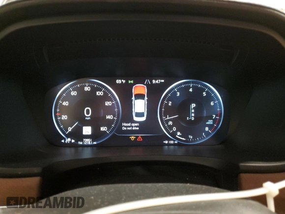 2017 Volvo S90 Inscription with VIN YV1A22ML5H1017441, listed as a Copart auction lot 52323535 with 73,951 mi miles and Clean Title. Bid and sale history available at carsss.com. Image 9.