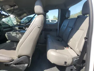 2020 Ford F-250 XL with VIN 1FD7X2A60LEC75735, listed as a Copart auction lot 50137205 with 159,945 mi miles and Salvage title. Bid and sale history available at DreamBid. Image 10.