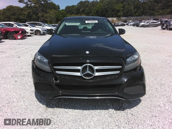 2016 Mercedes-Benz C 300 z VIN 55SWF4JB8GU130165, wystawiony jako Copart lot #57266935 z przebiegiem 177 061 mil mil oraz Czysty tytuł • Clean title. Historia ofert i sprzedaży dostępna na DreamBid. Obrazek 5.