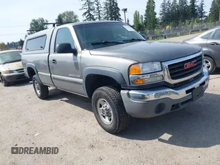 2006 GMC Sierra 2500HD SLE1 with VIN 1GTHK24U06E145802, listed as a IAAI auction lot 42124760 with 211,064 mi miles and . Bid and sale history available at DreamBid. Image 1.