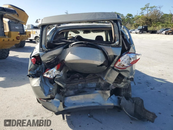 2007 Toyota RAV4 Limited with VIN JTMZK31VX76008451, listed as a Copart auction lot 81186624 with 0 mi miles and Salvage Title. Bid and sale history available at carsss.com. Image 6.