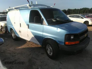 2011 Chevrolet Express Cargo z VIN 1GCWGFBA3B1188413, wystawiony jako IAAI lot #42556404 z przebiegiem 207 832 mil mil oraz . Historia ofert i sprzedaży dostępna na DreamBid. Obrazek 1.