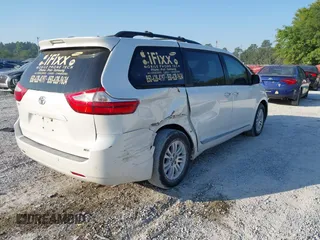 2015 Toyota Sienna XLE with VIN 5TDYK3DC5FS534913, listed as a IAAI auction lot 42052427 with 105,046 mi miles. Bid and sale history available at carsss.com. Image 4.