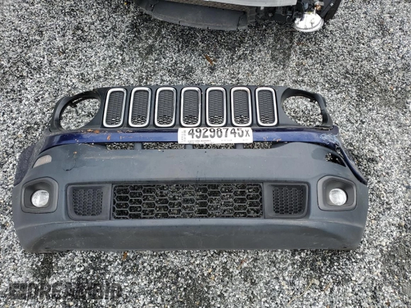 2018 Jeep Renegade Latitude with VIN ZACCJABB9JPH62821, listed as a Copart auction lot 49298745 with 93,646 mi miles and Salvage Title. Bid and sale history available at carsss.com. Image 13.