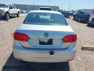 2012 Volkswagen Jetta Sedan S with VIN 3VW2K7AJ6CM382391, listed as a IAAI auction lot 41995199 with 187,464 mi miles. Bid and sale history available at carsss.com. Image 16.