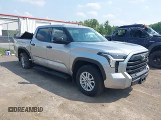 2023 Toyota Tundra SR5 с VIN 5TFLA5DB3PX058401, выставлен на аукционе IAAI как лот 42633799 с пробегом 31 808 миль миль и . История ставок и продаж доступна на DreamBid. Изображение 1.