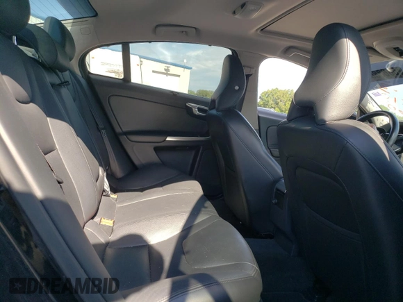 2018 Volvo S60 Inscription with VIN LYV402HK7JB177751, listed as a Copart auction lot 58638013 with 75,587 mi miles. Bid and sale history available at carsss.com. Image 10.