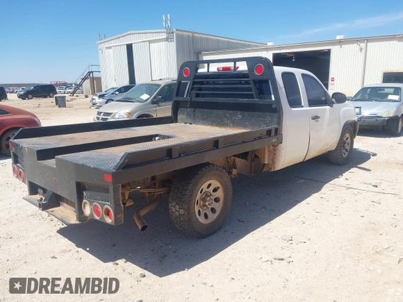 2010 GMC Sierra 1500 with VIN 1GTSKTE08AZ259166, listed as a IAAI auction lot 41846661 with 173,870 mi miles and . Bid and sale history available at DreamBid. Image 4.