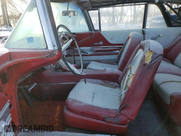 1960 Ford Thunderbird with VIN 0Y73Y100324, listed as a Copart auction lot 87233584 with 15,301 mi miles and Clean Title. Bid and sale history available at DreamBid. Image 7.