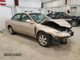 2000 Honda Accord SE with VIN 1HGCG6693YA047287, listed as a Copart auction lot 56838525 with 121,585 mi miles and Non repairable. Bid and sale history available at DreamBid. Image 4.