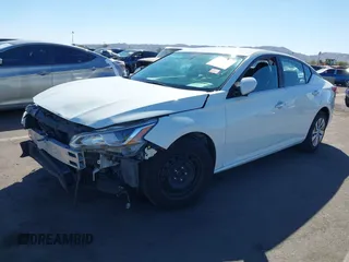 2019 Nissan Altima S with VIN 1N4BL4BV0KC217944, listed as a IAAI auction lot 41554185 with 121,514 mi miles and . Bid and sale history available at DreamBid. Image 2.