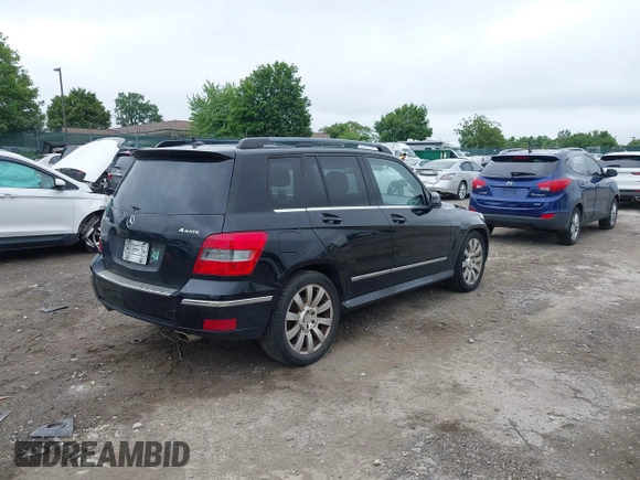 2010 Mercedes-Benz GLK 350 z VIN WDCGG8HB6AF432583, wystawiony jako IAAI lot #42457786 z przebiegiem 170 082 mil mil oraz . Historia ofert i sprzedaży dostępna na DreamBid. Obrazek 4.