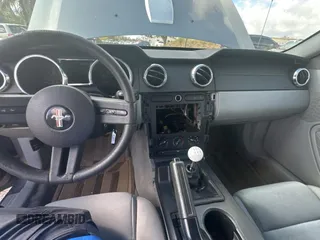 2007 Ford Mustang Deluxe with VIN 1ZVFT80N975342231, listed as a Copart auction lot 86153004 with 175,676 mi miles and Clean Title. Bid and sale history available at carsss.com. Image 9.