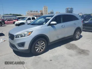 2017 Kia Sorento LX with VIN 5XYPG4A34HG295233, listed as a Copart auction lot 52551425 with 183,229 mi miles and Salvage Title. Bid and sale history available at carsss.com. Image 1.