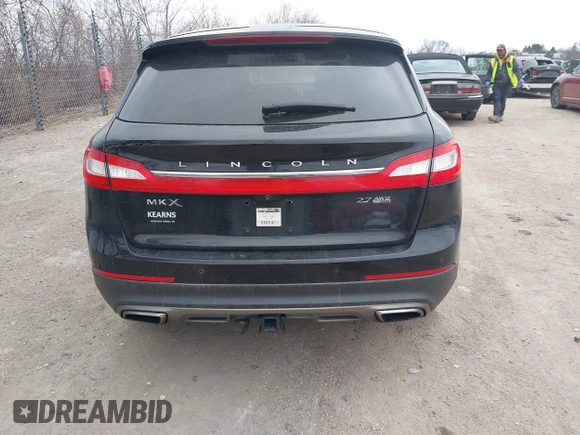 2016 Lincoln MKX Reserve with VIN 2LMTJ8LP0GBL31400, listed as a IAAI auction lot 42073406 with 136,551 mi miles. Bid and sale history available at carsss.com. Image 16.