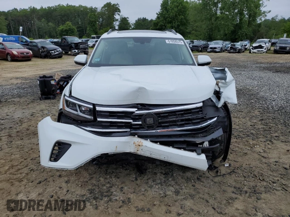 2021 Volkswagen Atlas SE with VIN 1V2KP2CA8MC536766, listed as a Copart auction lot 61058575 with 24,805 mi miles and Salvage title. Bid and sale history available at DreamBid. Image 5.