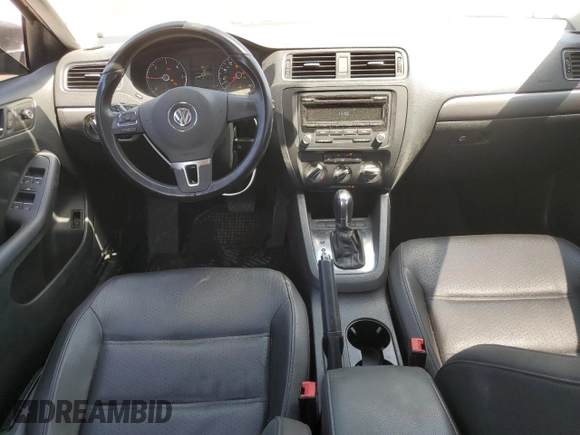 2013 Volkswagen Jetta TDI w/Premium с VIN 3VWLL7AJ2DM203752, выставлен на аукционе Copart как лот 52490645 с пробегом 189 888 миль миль и Чистый • Clean title. История ставок и продаж доступна на DreamBid. Изображение 8.