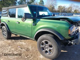 2022 Ford Bronco with VIN 1FMDE5BH8NLB01842, listed as a IAAI auction lot 41257252 with 18,662 mi miles. Bid and sale history available at carsss.com. Image 1.