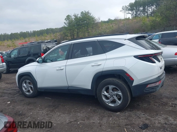 2022 Hyundai Tucson SEL z VIN 5NMJB3AE2NH141296, wystawiony jako IAAI lot #41534492 z przebiegiem 76 383 mil mil oraz . Historia ofert i sprzedaży dostępna na DreamBid. Obrazek 13.