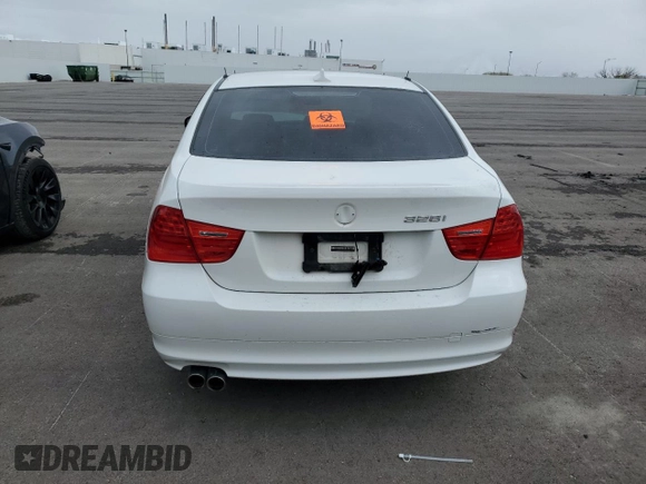2011 BMW 3 Series 328i xDrive z VIN WBAPK5G54BNN51901, wystawiony jako Copart lot #53921885 z przebiegiem Nie podano mil oraz Szkody całkowita. Historia ofert i sprzedaży dostępna na DreamBid. Obrazek 6.