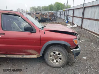1996 Nissan Pathfinder XE with VIN JN8AR05Y1TW049898, listed as a IAAI auction lot 39081336 with 326,792 mi miles. Bid and sale history available at carsss.com. Image 13.