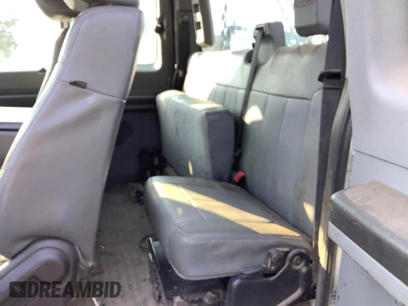 2016 Ford F-250 XLT with VIN 1FT7X2B66GEA39597, listed as a IAAI auction lot 42674454 with 132,770 mi miles and . Bid and sale history available at DreamBid. Image 9.