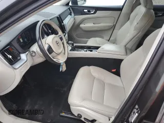2020 Volvo XC60 Momentum z VIN YV4102DK6L1565733, wystawiony jako Copart lot #43753185 z przebiegiem 120 811 mil mil oraz Nie do naprawy • Non repairable. Historia ofert i sprzedaży dostępna na DreamBid. Obrazek 7.