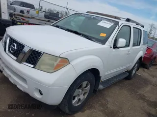 2007 Nissan Pathfinder SE with VIN 5N1AR18W97C640012, listed as a IAAI auction lot 42062693 with 298,370 mi miles. Bid and sale history available at carsss.com. Image 2.