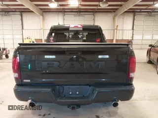 2017 Ram 1500 Night z VIN 1C6RR7MT0HS831726, wystawiony jako IAAI lot #41642459 z przebiegiem 90 423 mil mil oraz . Historia ofert i sprzedaży dostępna na DreamBid. Obrazek 16.