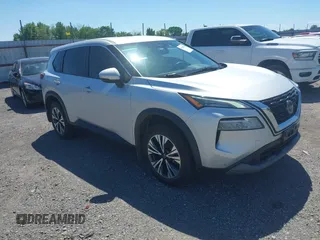 2022 Nissan Rogue SV with VIN 5N1BT3BB8NC674415, listed as a IAAI auction lot 42039611 with 68,146 mi miles. Bid and sale history available at carsss.com. Image 1.