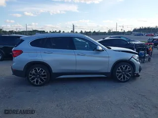2020 BMW X1 sDrive28i with VIN WBXJG7C08L5R71214, listed as a IAAI auction lot 41514330 with 34,140 mi miles. Bid and sale history available at carsss.com. Image 14.