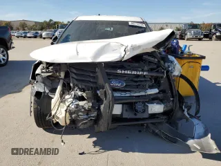 2016 Ford Utility Police Interceptor with VIN 1FM5K8AR0GGA46825, listed as a Copart auction lot 80715134 with 0 mi miles and Non Repairable. Bid and sale history available at carsss.com. Image 5.