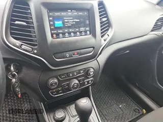 2019 Jeep Cherokee Latitude с VIN 1C4PJMCB6KD354004, выставлен на аукционе IAAI как лот 42854246 с пробегом 64 595 миль миль и . История ставок и продаж доступна на DreamBid. Изображение 4.