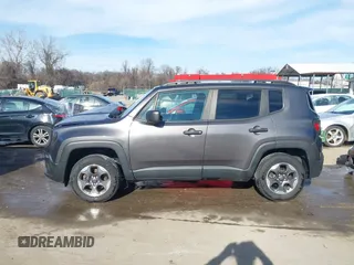 2017 Jeep Renegade Sport z VIN ZACCJBAH7HPF40297, wystawiony jako IAAI lot #41650907 z przebiegiem 35 630 mil mil oraz . Historia ofert i sprzedaży dostępna na DreamBid. Obrazek 14.