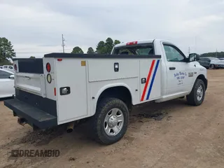2016 Ram 2500 Tradesman with VIN 3C7WR4AJ8GG191366, listed as a IAAI auction lot 41671363 with 83,410 mi miles. Bid and sale history available at carsss.com. Image 4.