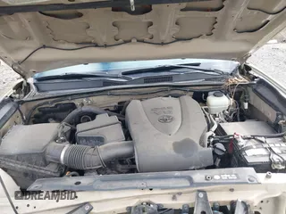 2017 Toyota Tacoma SR5 with VIN 5TFCZ5AN8HX076997, listed as a IAAI auction lot 41639530 with 93,328 mi miles and . Bid and sale history available at DreamBid. Image 10.