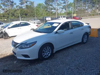 2017 Nissan Altima 2.5 SR with VIN 1N4AL3AP0HC492795, listed as a IAAI auction lot 41801120 with 233,478 mi miles. Bid and sale history available at carsss.com. Image 2.