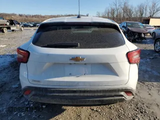 2025 Chevrolet Trax LS with VIN KL77LFEP9SC045001, listed as a Copart auction lot 42746215 with 16,184 mi miles and Salvage Title. Bid and sale history available at DreamBid. Image 6.