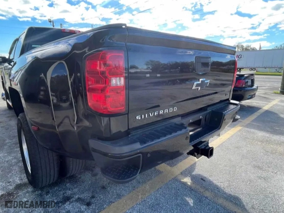 2018 Chevrolet Silverado 3500HD LTZ with VIN 1GC4K0EY3JF145008, listed as a Copart auction lot 53173945 with 375,045 mi miles and Clean Title. Bid and sale history available at carsss.com. Image 4.