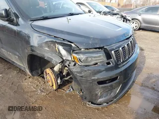 2018 Jeep Grand Cherokee High Altitude with VIN 1C4RJFCT9JC325436, listed as a IAAI auction lot 41189143 with 116,785 mi miles. Bid and sale history available at carsss.com. Image 17.