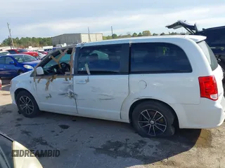 2018 Dodge Grand Caravan SE Plus with VIN 2C4RDGBG2JR206538, listed as a IAAI auction lot 41337205 with 219,287 mi miles and . Bid and sale history available at DreamBid. Image 14.