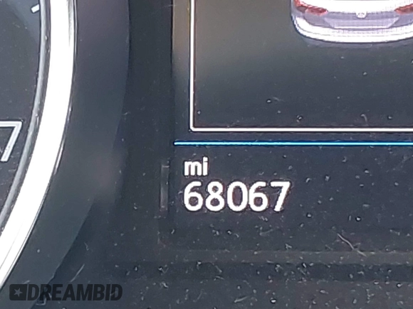 2020 Volkswagen Tiguan SE with VIN 3VV3B7AXXLM137641, listed as a IAAI auction lot 41830400 with 68,067 mi miles and . Bid and sale history available at DreamBid. Image 14.