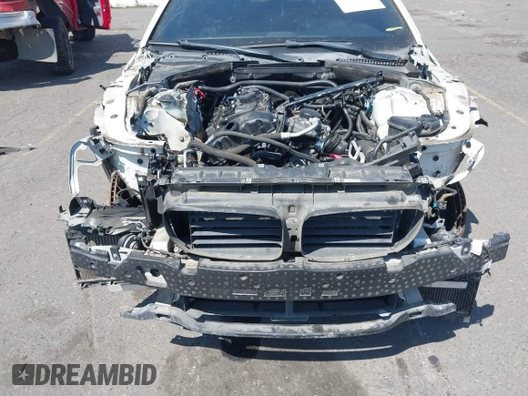 2015 BMW 5 Series 535i z VIN WBA5B1C51FD920568, wystawiony jako IAAI lot #42182520 z przebiegiem Nie podano mil oraz . Historia ofert i sprzedaży dostępna na DreamBid. Obrazek 6.