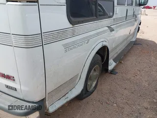 1998 GMC Savana Cargo Van YF7 with VIN 1GDFG15R3W1106752, listed as a IAAI auction lot 41728371 with 272,766 mi miles. Bid and sale history available at carsss.com. Image 6.