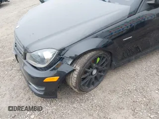 2014 Mercedes-Benz C 250 with VIN WDDGJ4HBXEG280202, listed as a IAAI auction lot 41543546 with 69,236 mi miles and . Bid and sale history available at DreamBid. Image 20.
